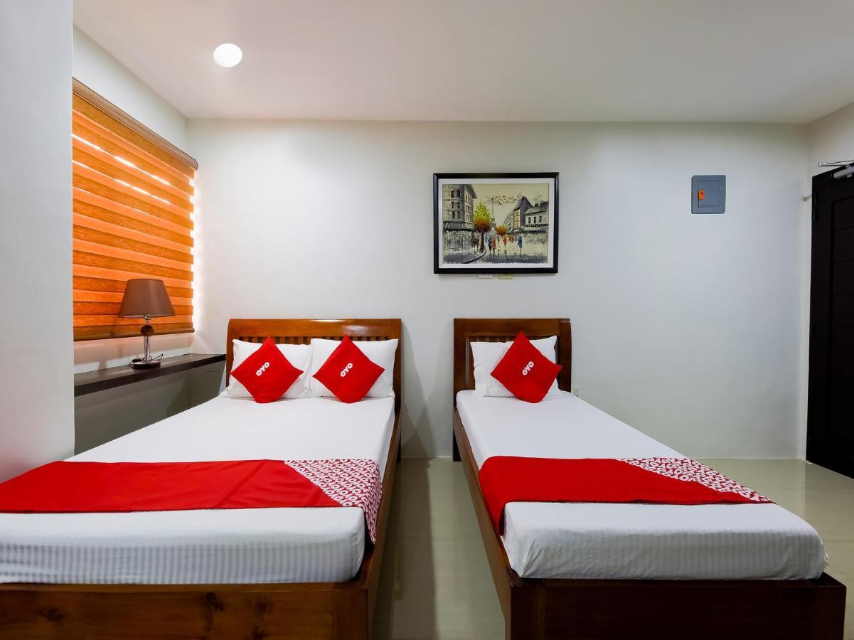 Oyo 848 Dona Aurora Condotel Quezon City Exteriér fotografie
