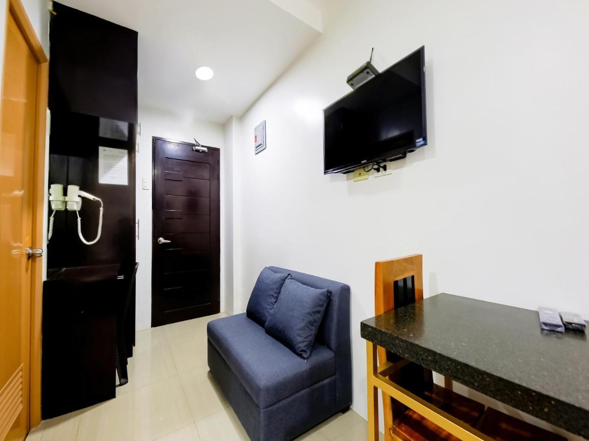 Oyo 848 Dona Aurora Condotel Quezon City Exteriér fotografie