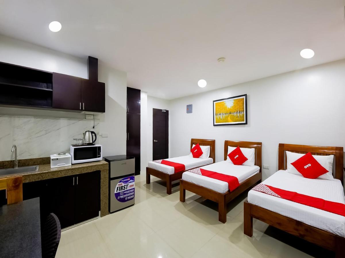 Oyo 848 Dona Aurora Condotel Quezon City Exteriér fotografie