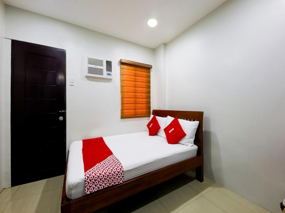 Oyo 848 Dona Aurora Condotel Quezon City Exteriér fotografie