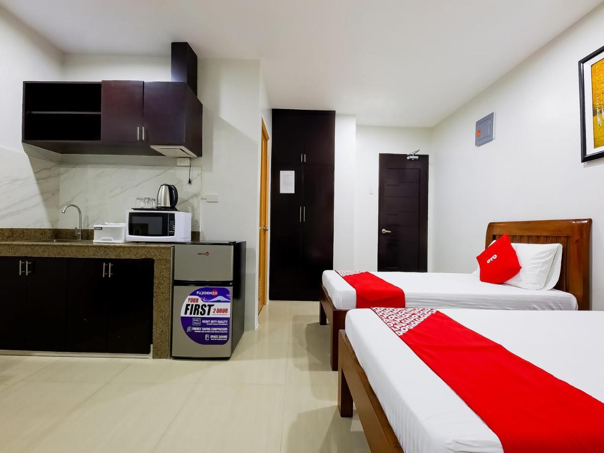 Oyo 848 Dona Aurora Condotel Quezon City Exteriér fotografie