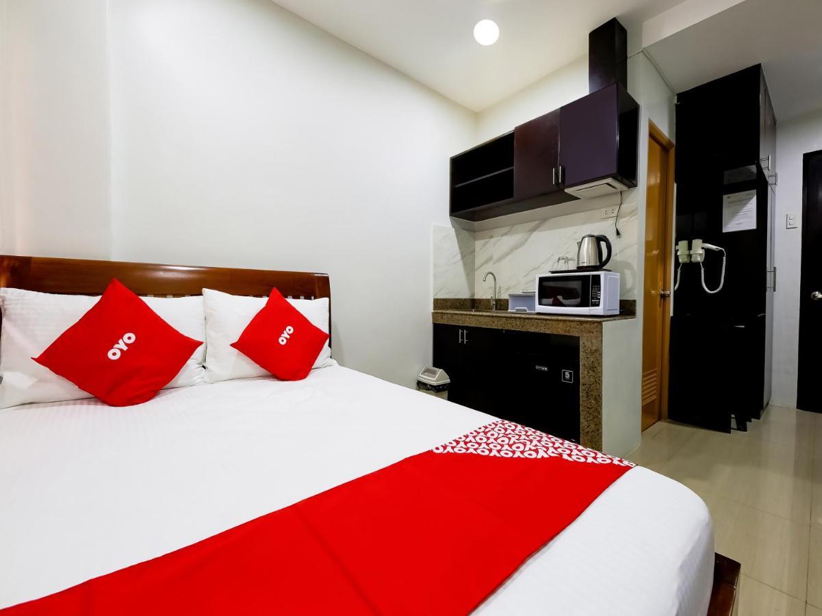 Oyo 848 Dona Aurora Condotel Quezon City Exteriér fotografie